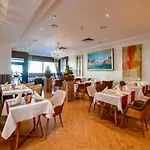 伊瑟隆stadt酒店 酒店 3*