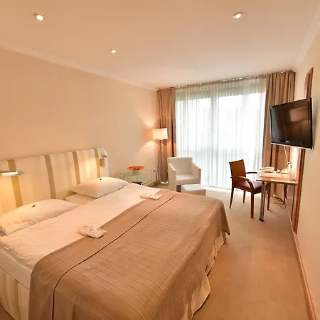 Stadt Szálloda 3*